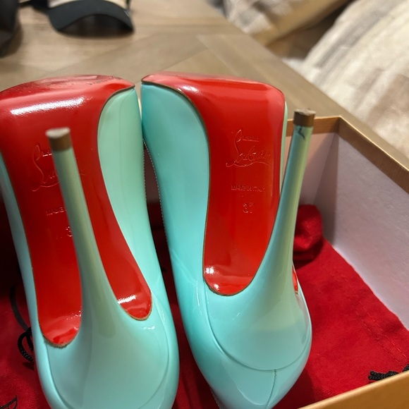 Authentic Christian Lou Boutins - Picture 7 of 7